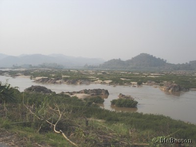 DSC08044_050210_Sankhom - Pakchom Mekong view
