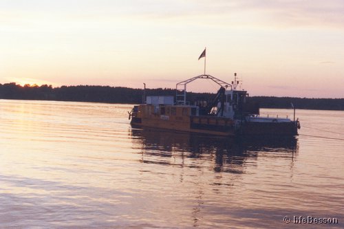 040809_0725_Bolms Kirkby cableferry to Sunnaryd