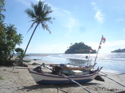 060105 1535_Pantai Air Manis fishing boats
